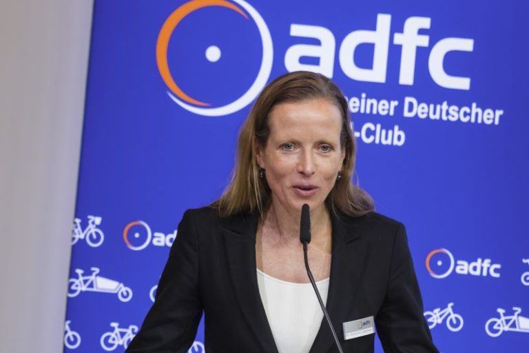 ADFC fordert h&ouml;here Priorit&auml;t f&uuml;r Radwege beim Bund
